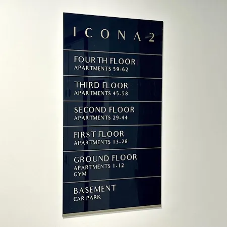 No 6 Icona 2 * York